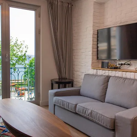 Waterfront Apartments With A Stunning View Istanbul Exterior foto